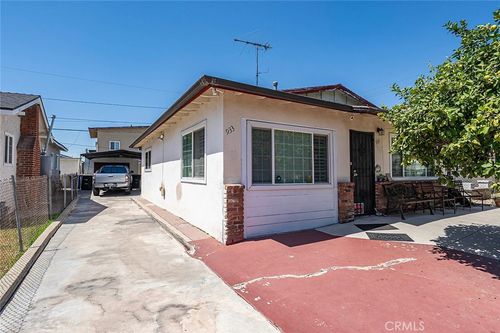 933 S La Verne Ave, East Los Angeles, CA, 90022-3825 | Card Image