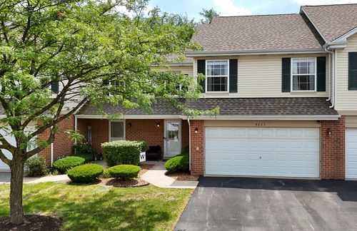 9223 W Huntington Ct, Mokena, IL, 60448-8898 | Card Image