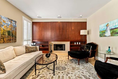 1428 9 St Nw, Calgary, AB, T2M3L2 | Card Image