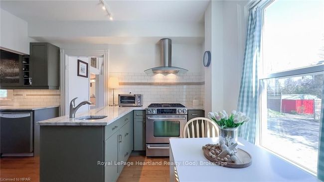 46 Elgin Ave W, House other with 4 bedrooms, 3 bathrooms and 6 parking in Goderich ON | Image 17