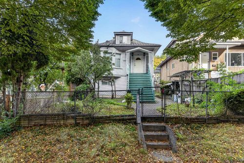 1429 E 11 Avenue, Vancouver, BC, V5N1Y6 | Card Image