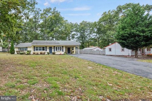 300 Timberline Dr, Mount Laurel, NJ, 08054-2135 | Card Image