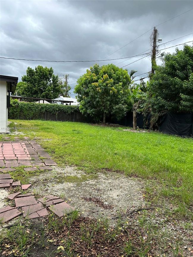 0 - 10721 Sw 148th St, House other with 4 bedrooms, 2 bathrooms and null parking in Miami FL | Image 45