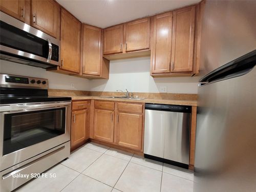 10880-10880 Royal Palm Blvd, Coral Springs, FL, 33065-6816 | Card Image