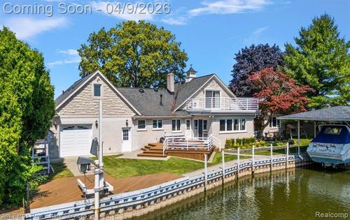 38008 Seaway Ct, Harrison Twp, MI, 48045-2762 | Card Image