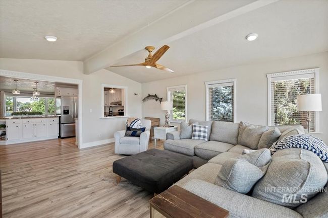 632 N Edgewood Ln, House other with 4 bedrooms, 2 bathrooms and 1 parking in Eagle ID | Image 4