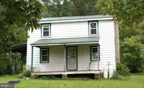 677 Jacks Creek Rd, LEWISTOWN, PA, 17044-7412 | Card Image