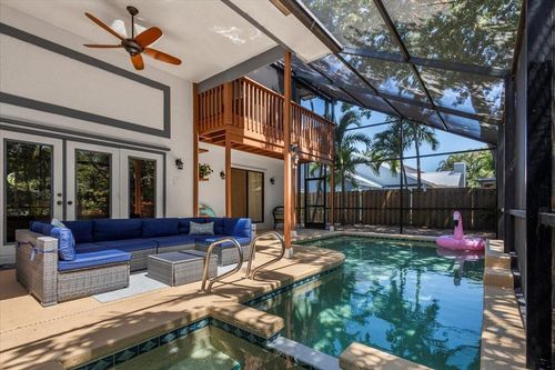 2250 Se Country Club Ln, Stuart, FL, 34996-5131 | Card Image