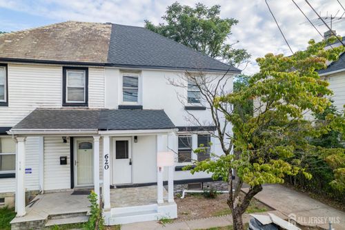 620 Somerset Street, New Brunswick, NJ, 08901 | Card Image