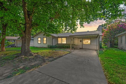 1414 N Binkley St, Sherman, TX, 75092-3560 | Card Image