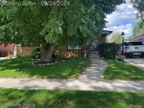 22180 Westhampton Street Street, Oak Park, MI, 48237 | Card Image