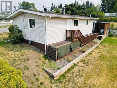 512 Center St, House other with 3 bedrooms, 1 bathrooms and null parking in Burns Lake BC | Image 3