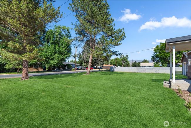 1715 Locust St, House other with 3 bedrooms, 1 bathrooms and 1 parking in Wenatchee WA | Image 30