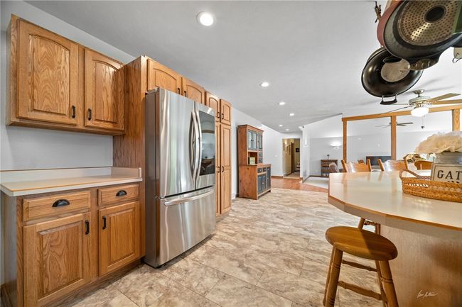 18989 Gospel Hill Rd, House other with 4 bedrooms, 4 bathrooms and 2 parking in Saegertown PA | Image 12