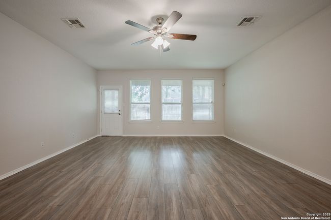10249 Shadowy Dusk, House other with 4 bedrooms, 3 bathrooms and null parking in Schertz TX | Image 5