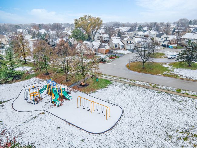 572 Green Bay Ct, Home with 4 bedrooms, 3 bathrooms and null parking in Lake Zurich IL | Image 34