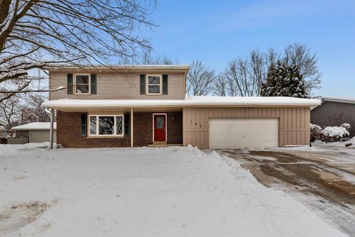 157 S Regis Road, Saukville, WI, 53080 | Card Image