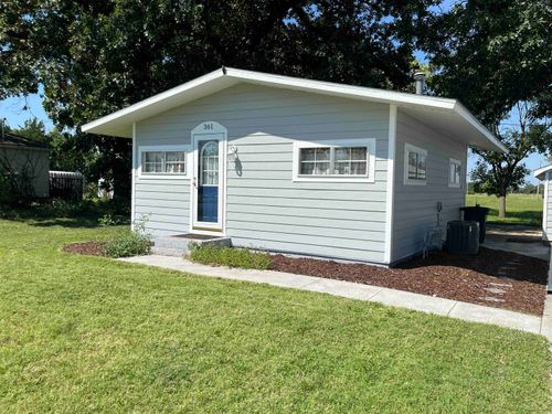 361 N Minnesota Ave, Tescott, KS, 67484-9721 | Card Image