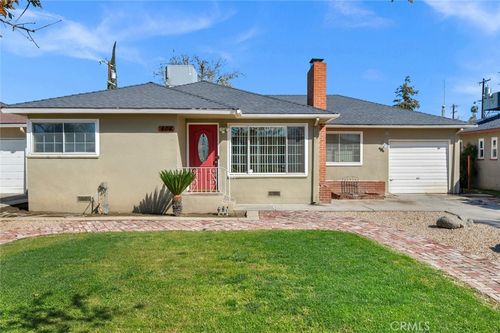 404 W Robinson Ave, Fresno, CA, 93705-2948 | Card Image