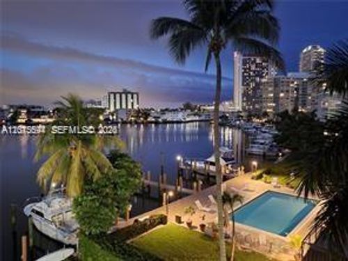 401-200 Golden Isles Dr, Hallandale Beach, FL, 33009-5891 | Card Image