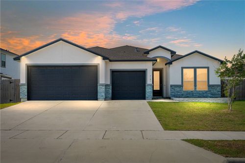 7721 Dove Hollow Dr, Corpus Christi, TX, 78414-4477 | Card Image