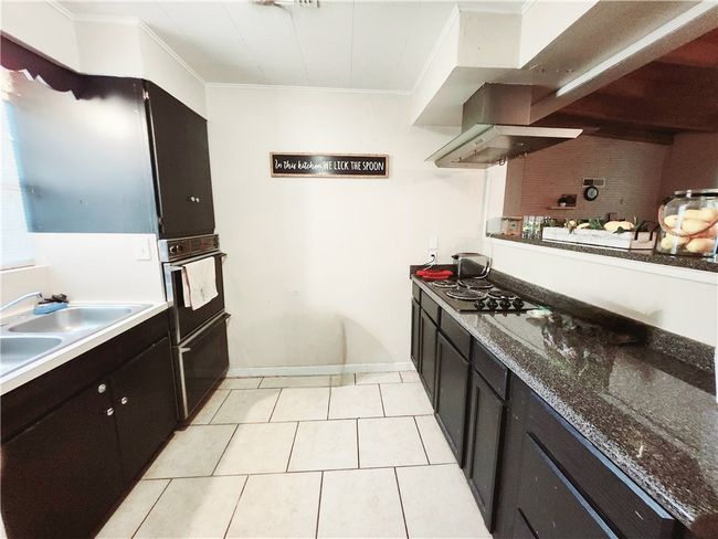 3617 Santa Fe St, House other with 3 bedrooms, 2 bathrooms and null parking in Corpus Christi TX | Image 7