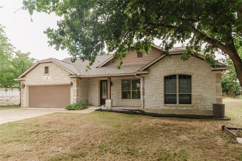122 Koele Ct, Bastrop, TX, 78602-2086 | Card Image