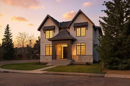 703 35 Street Nw, Calgary, AB, T2N2Z6 | Card Image