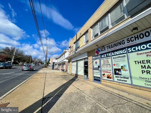 a-319 Easton Rd, WILLOW GROVE, PA, 19090-2519 | Card Image