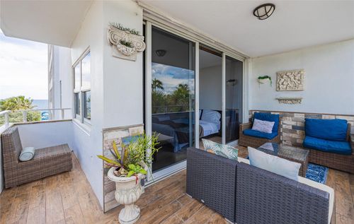 323-4040 Galt Ocean Dr, Fort Lauderdale, FL, 33308-6501 | Card Image