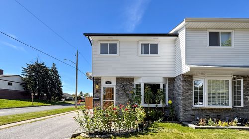 982 Renfrew Crt, Oshawa, ON, L1J6L2 | Card Image