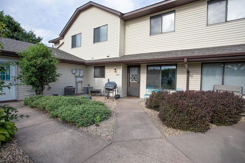 1615 Helmo Ave N, Oakdale, MN, 55128-5534 | Card Image