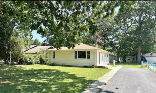 35339 Hickory Ln, Round Lake, IL, 60073-1437 | Card Image