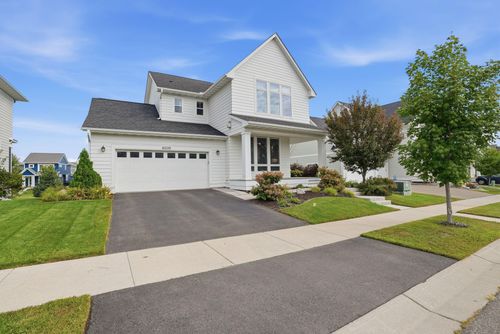 16229 Duskwood Trl, Lakeville, MN, 55044-2427 | Card Image