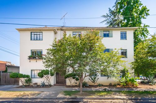 3540 J St, Sacramento, CA, 95816-5440 | Card Image