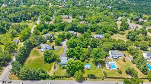9 Mills Ct, Flemington, NJ, 08822-2815 | Card Image