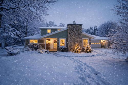 3267 W Skamra Avenue, Franklin, WI, 53132 | Card Image