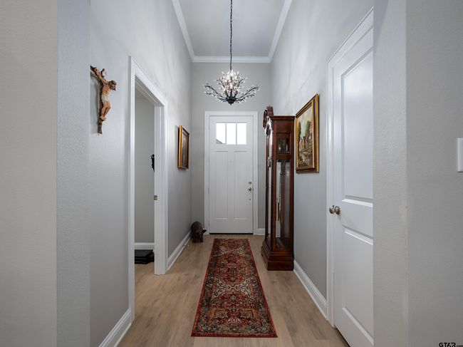 401 Meadows Ct, House other with 4 bedrooms, 3 bathrooms and null parking in Chandler TX | Image 5