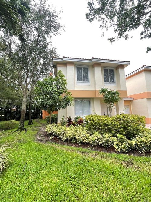 1-4-6524 Hidden Cove Dr, Davie, FL, 33314-7120 | Card Image