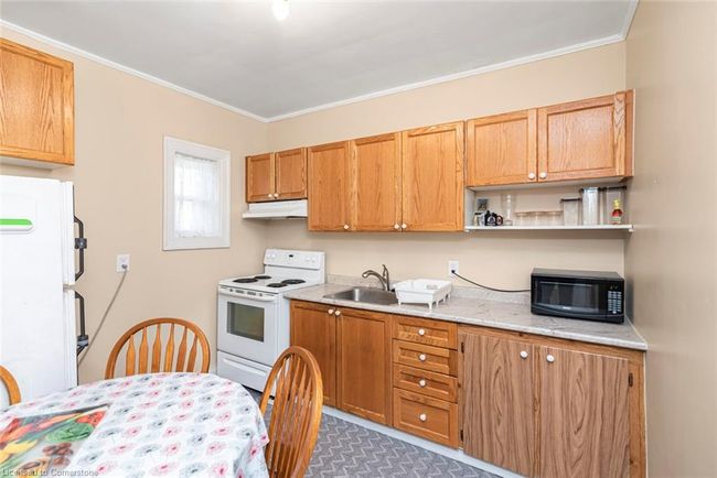 44 Arthur Ave N, House other with 4 bedrooms, 2 bathrooms and 2 parking in Hamilton ON | Image 14