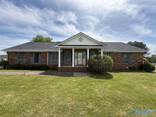 128 Arrow Lands Trl, Meridianville, AL, 35759-1902 | Card Image