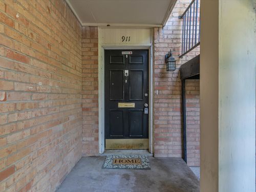 apt-911-5053 Ridglea Ln, Fort Worth, TX, 76116-8305 | Card Image