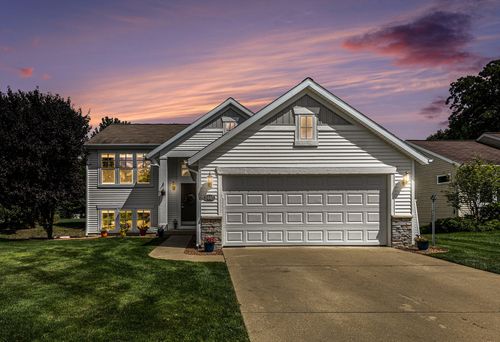 8448 Tucker Ct, Jenison, MI, 49428-8678 | Card Image