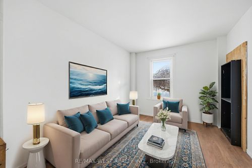 266 Wolfe St, Peterborough, ON, K9J2L3 | Card Image