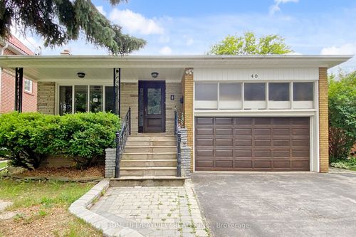 40 Tollerton Ave, North York, ON, M2K2H3 | Card Image