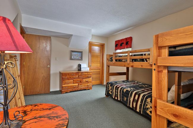 627 Glen Rd, House other with 4 bedrooms, 2 bathrooms and null parking in Peru VT | Image 17
