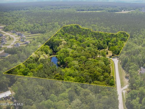 235 Morris Ct, Jacksonville, NC, 28540-9046 | Card Image