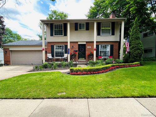 488 Welch Rd, Northville, MI, 48167-1177 | Card Image