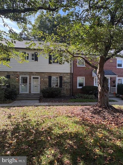 1742-1742 E West Hwy, SILVER SPRING, MD, 20910-3049 | Card Image