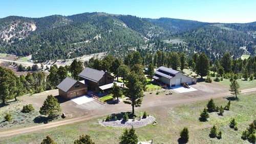 70 Sunset View Rd, White Sulphur Springs, MT, 59645-9655 | Card Image